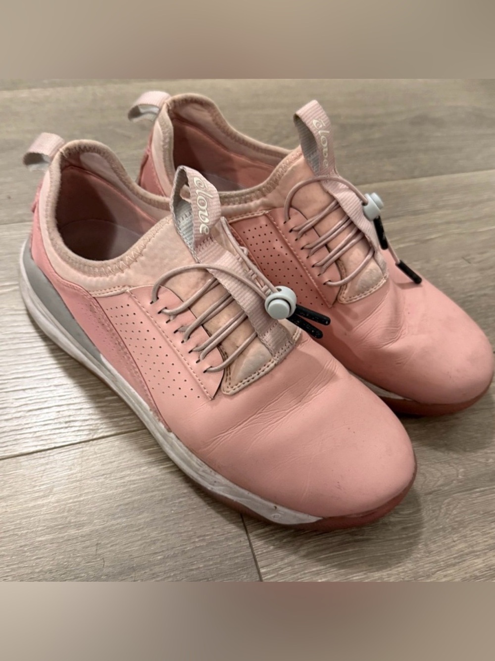 Clove Classic Women’s Nursing Shoes Pink Size 9